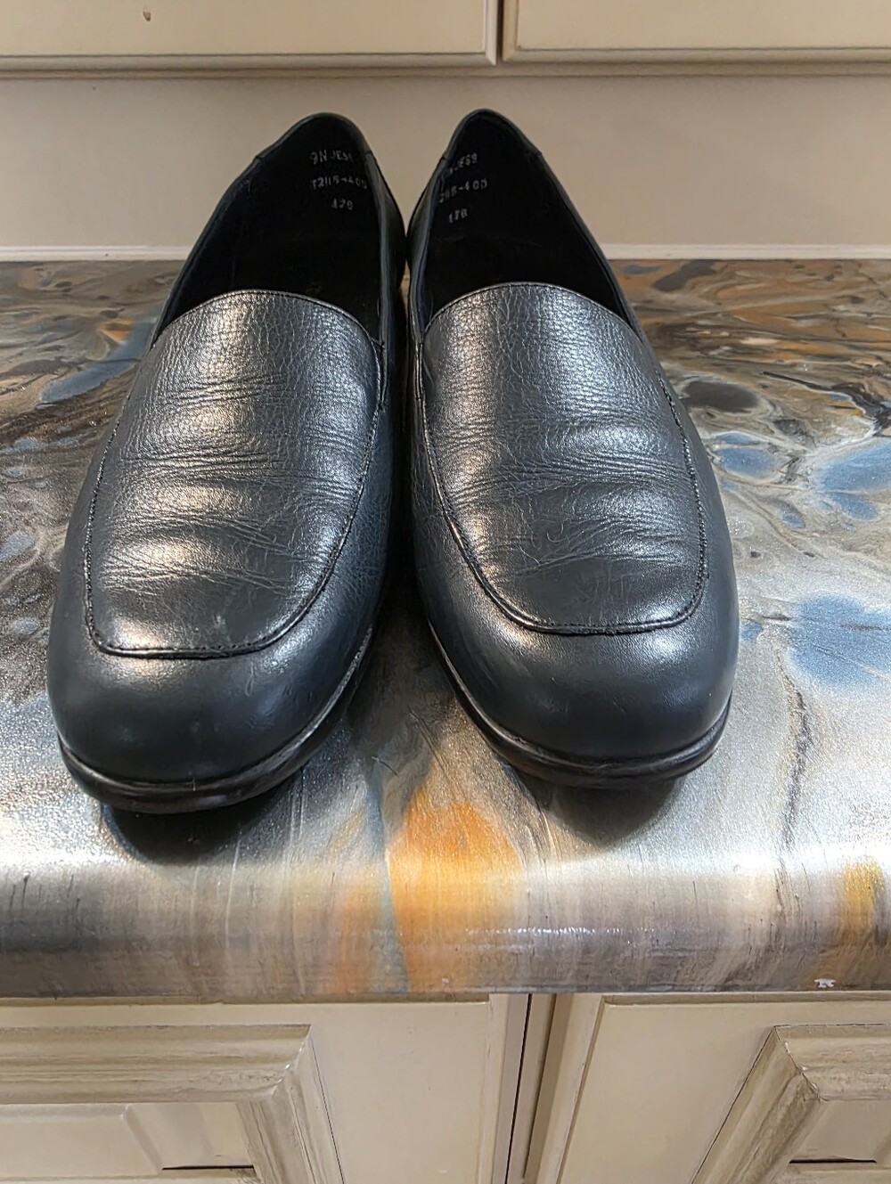 Trotters Jess Navy Blue Women's Slip On Comfort Leather Loafer, size 9 N